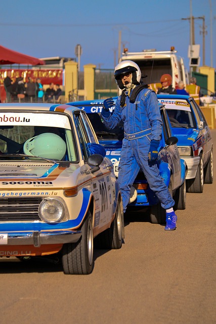 却沦为舆论 却沦为舆论