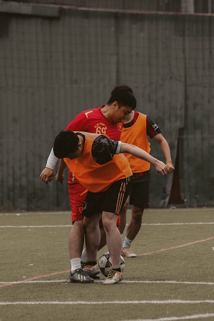 通过继续拥 通过继续拥